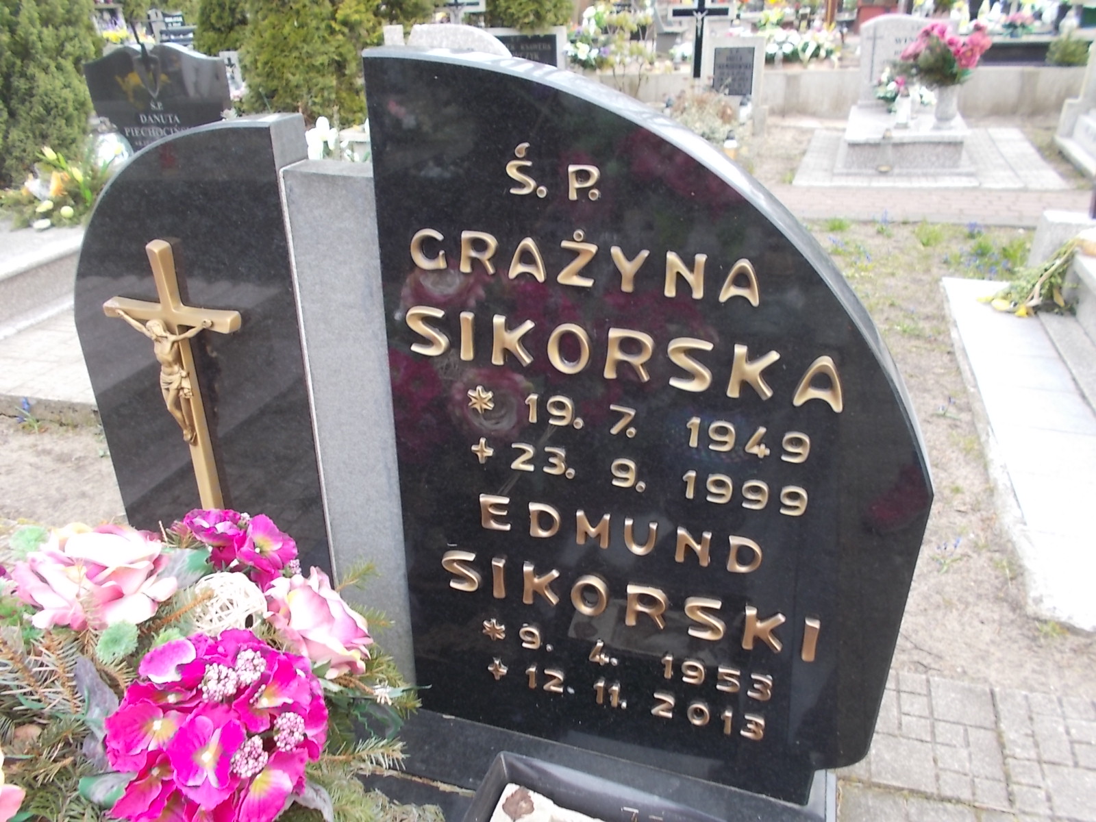 Grażyna Sikorska 1949 Ustka - Grobonet - Wyszukiwarka osób pochowanych