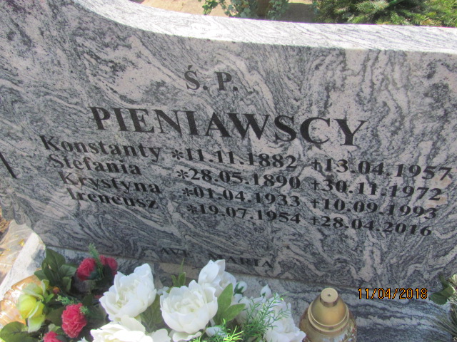 Krystyna Pieniawska 1933 Ustka - Grobonet - Wyszukiwarka osób pochowanych