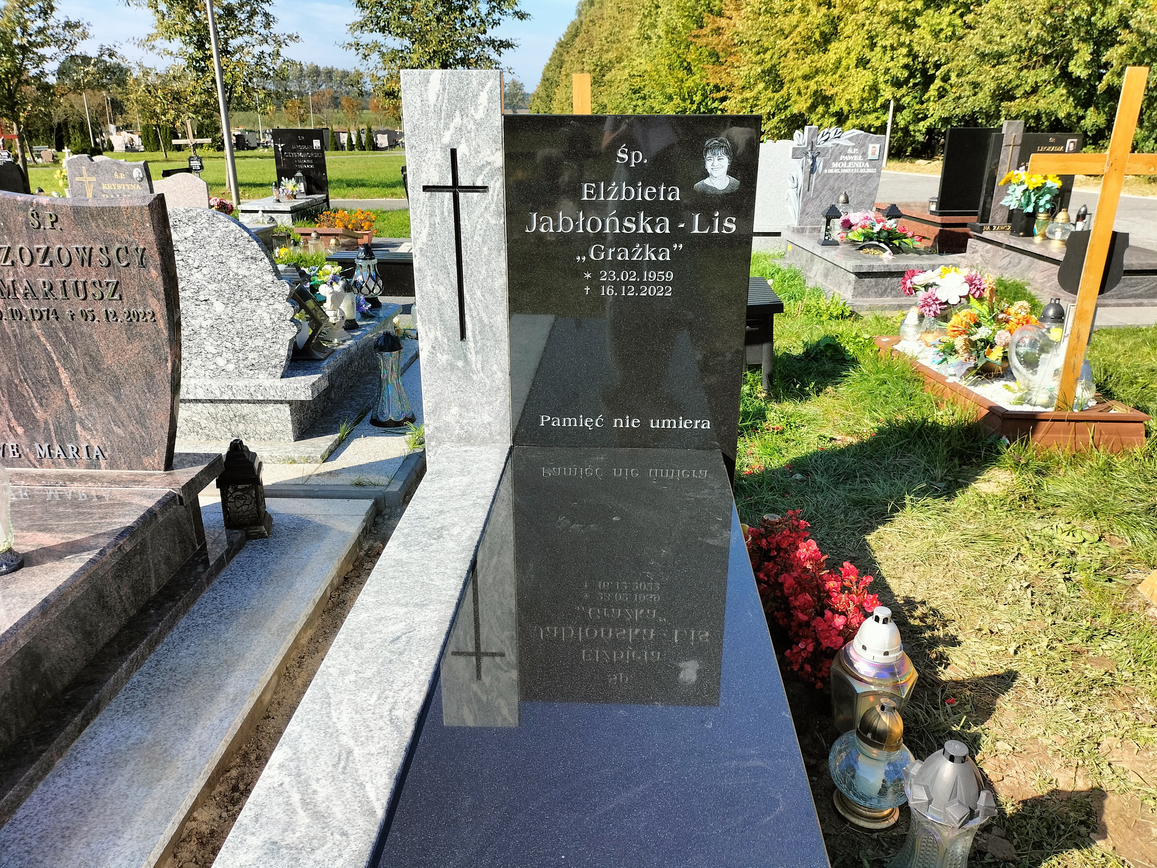 Elżbieta Jabłońska-Lis 1959 Ustka - Grobonet - Wyszukiwarka osób pochowanych