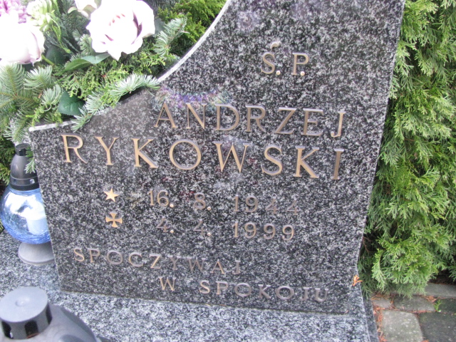 Andrzej Rykowski 1944 Ustka - Grobonet - Wyszukiwarka osób pochowanych